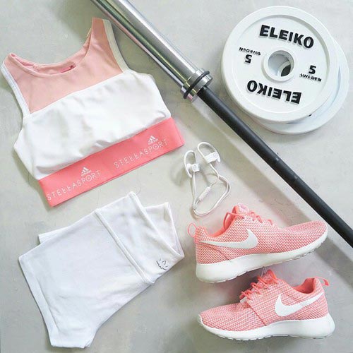 30 Cool Stylish Summer Workout Outfits for Women - Gym Outfit Ideas