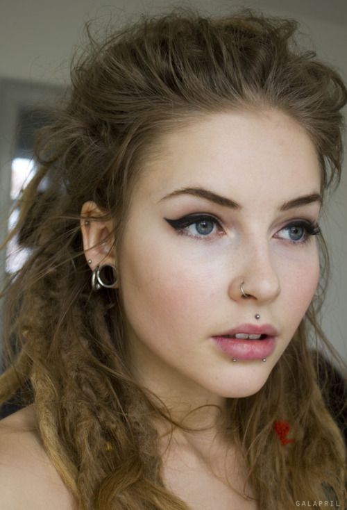 How to Shape Thin Eyebrows