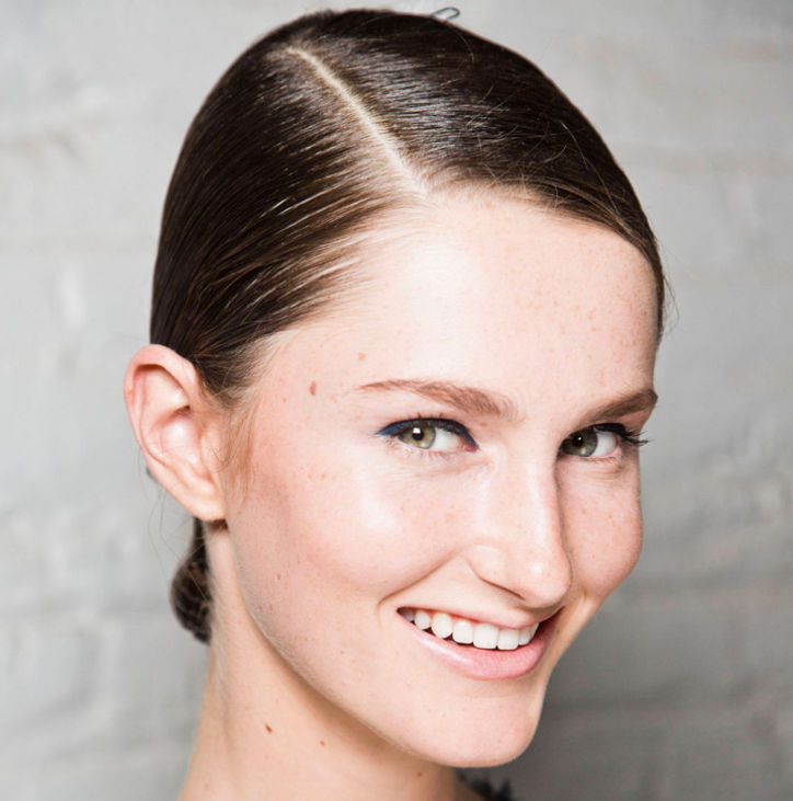 Beauty Tricks That Make You Look Younger