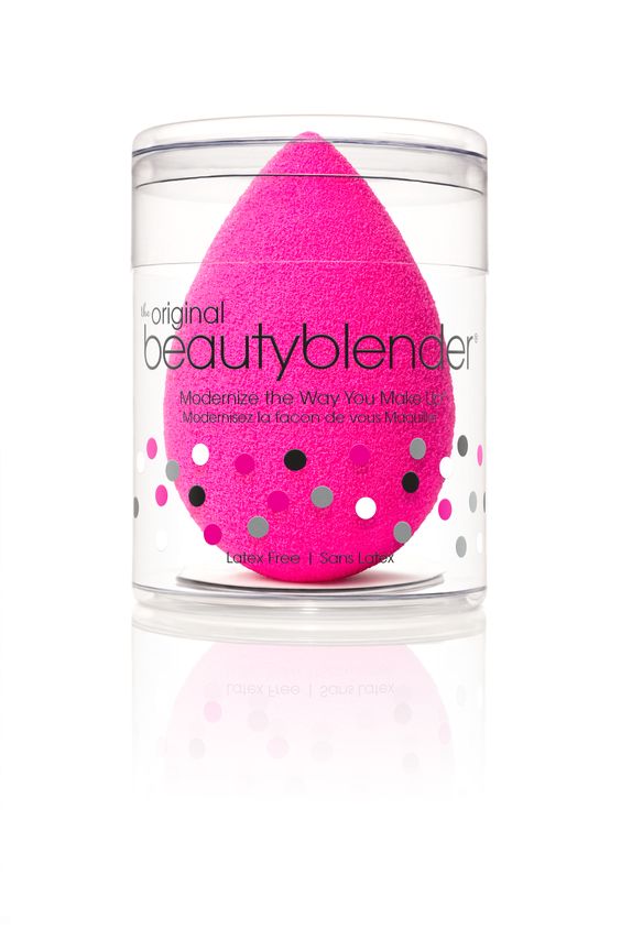 7 Tips for Using a Beautyblender Correctly 