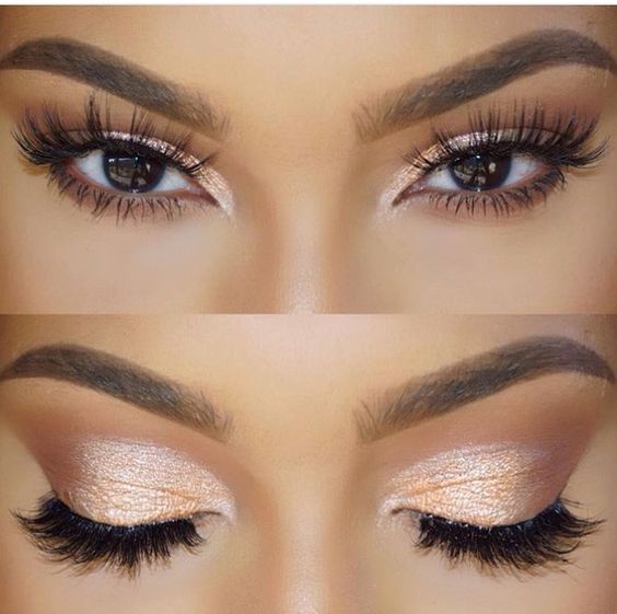 How to Even Out Oily Eyelids  