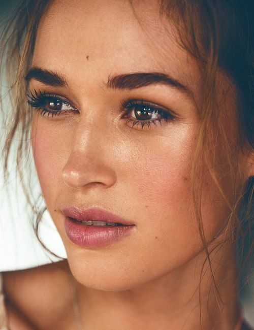 How to Make Your Foundation Look Natural 