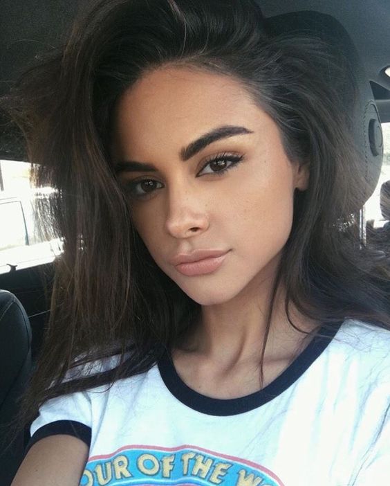 How to Make Your Foundation Look Natural 