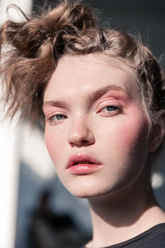 How to Pull Off Bold Blush