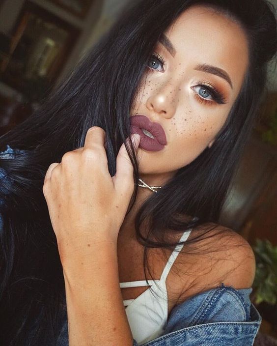 How to Pull Off Fake Freckles