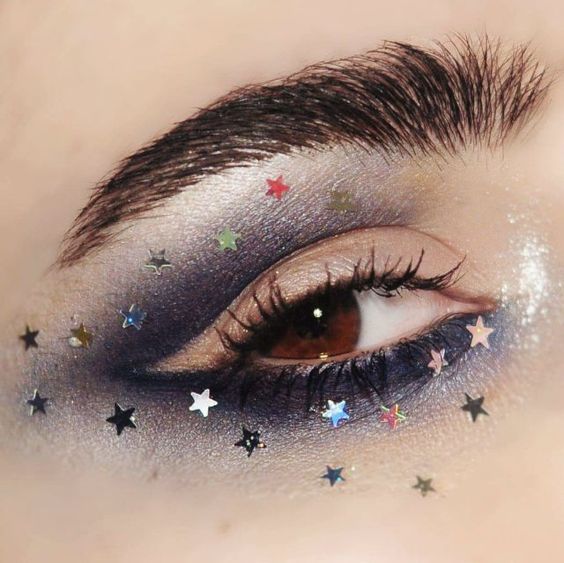 How to Wear Negative Space Eyeliner