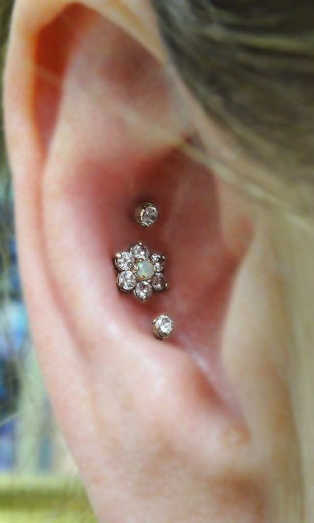 7 Things to Consider Before You Get a Piercing