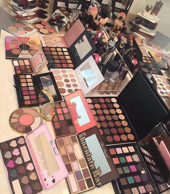 7 Tips for Spring Cleaning Your Beauty Collection