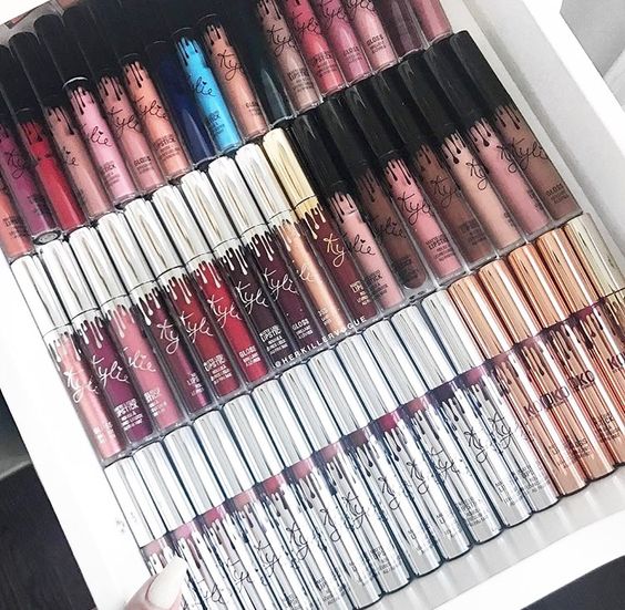 7 Tips for Spring Cleaning Your Beauty Collection