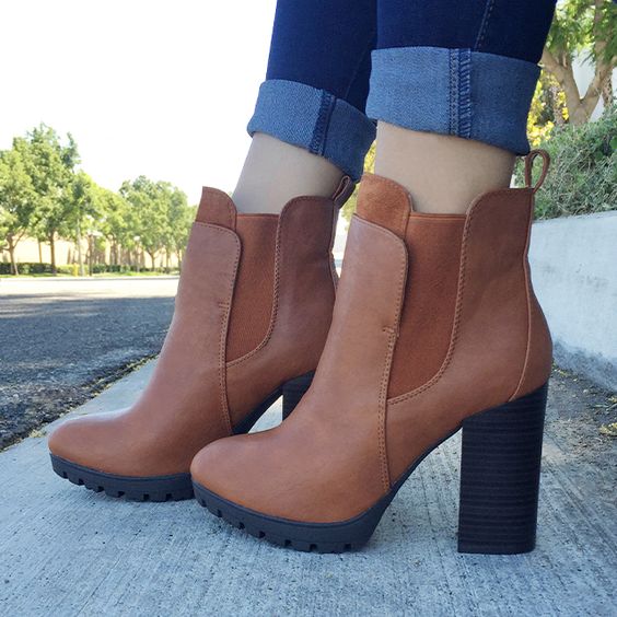 How to Wear Chunky Heels