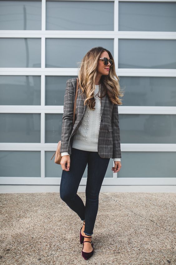 How to Wear Skinny Jeans With Flats