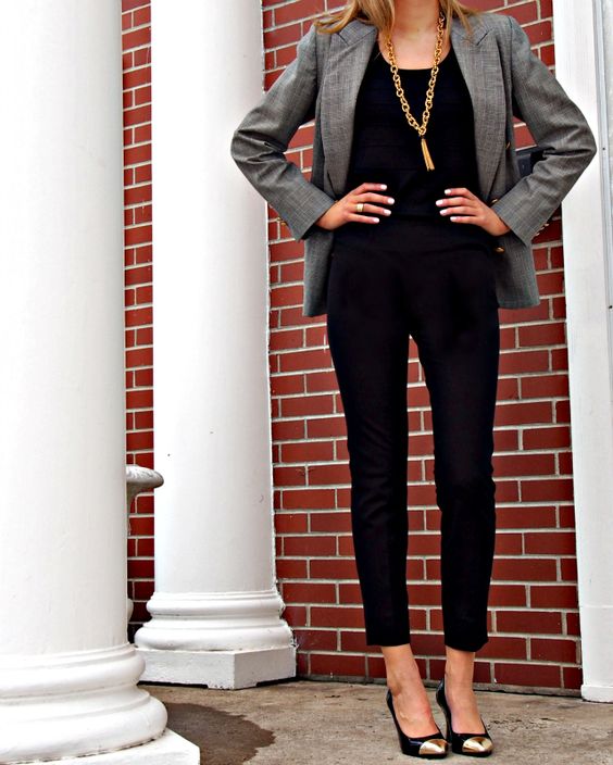 What to Wear (and What Not to Wear) to a Job Interview  
