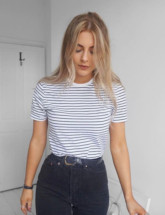 7 Tips on How to Wear a Basic Tee - Fashionable Simple T-Shirts