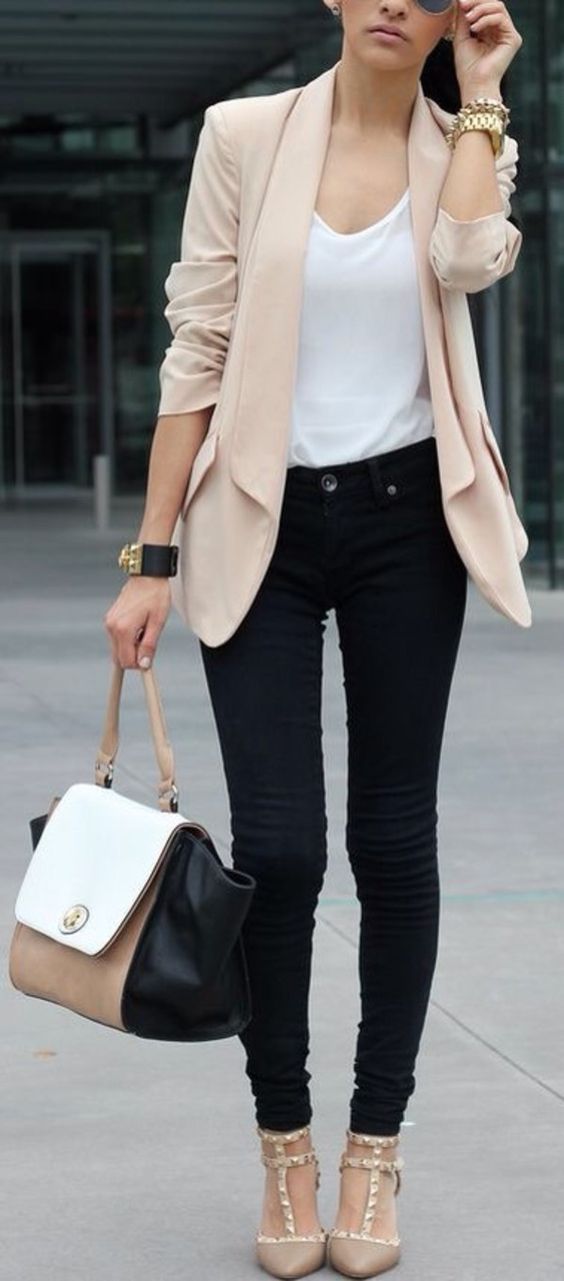 How to Wear a Basic Tee