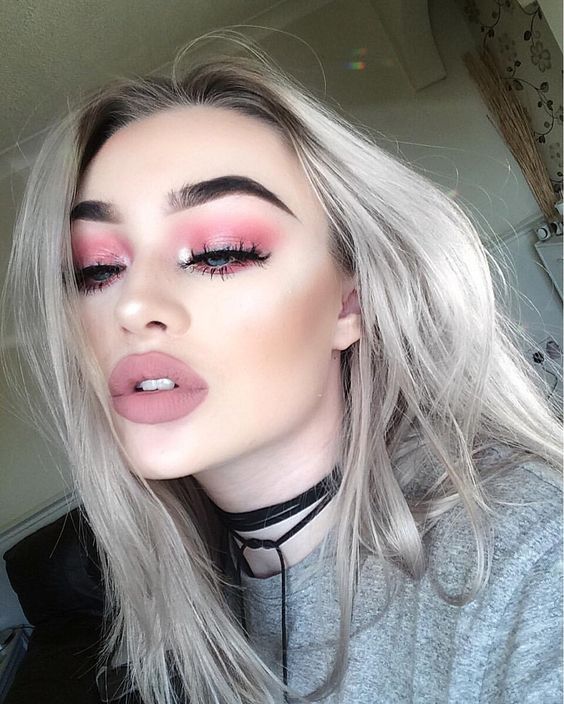 How to Wear Pink