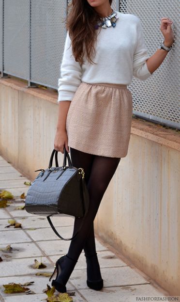 How to Wear Tights