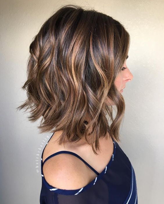 30 Amazing Medium Hairstyles for Women 2023 - Daily Mid-length haircuts -  Her Style Code