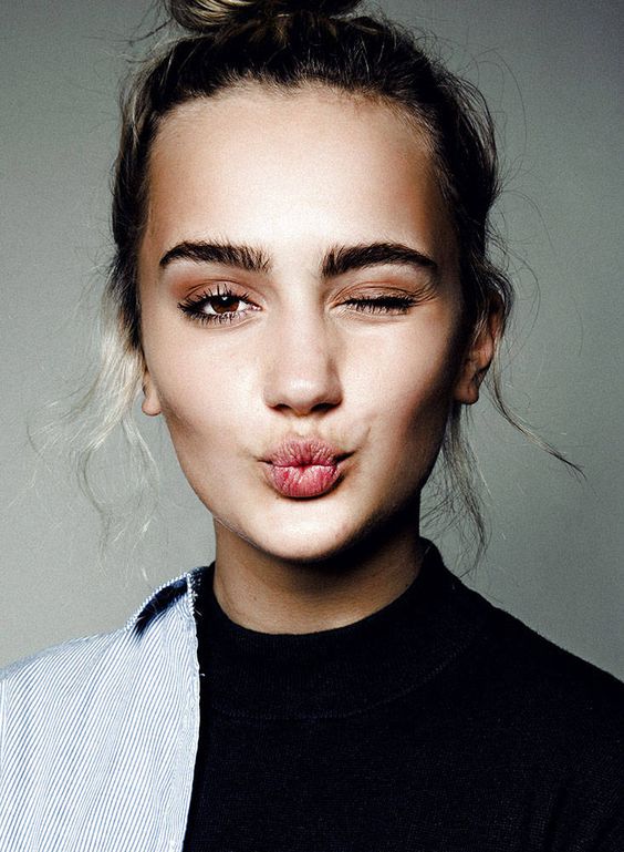 How to Create Natural-Looking Brows