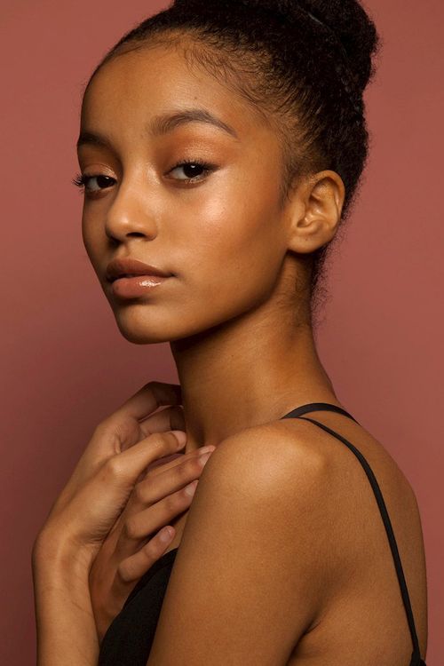 How to Fake Natural Glowing Skin