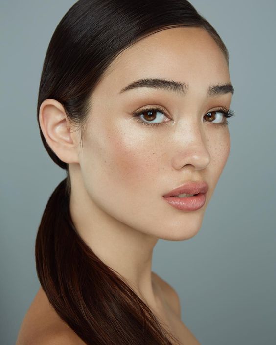 How to Fake Natural Glowing Skin