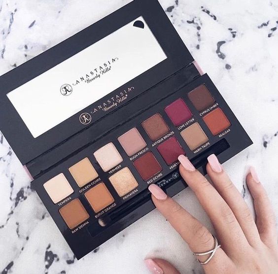 modern renaissance palette #ABH
