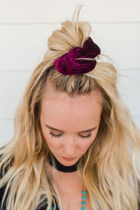6 Reasons Why We Support the Scrunchie Revival