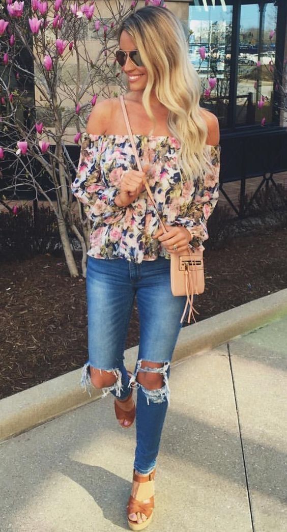 **** Get your first Stitch Fix delivered today and start receiving looks just like this! Adorable off the shoulder floral blouse paired with great distressed jean and perfect heeled sandal. Adorable look for Spring Summer. Stitch Fix Spring, Stitch Fix Summer, Stitch Fix Fall 2016 2017. Stitch Fix Spring Summer Fall Fashion. #StitchFix #Affiliate #StitchFixInfluencer