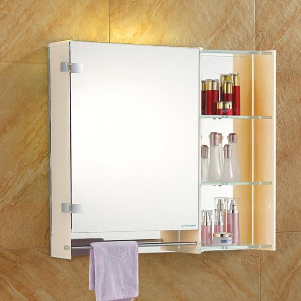 ORGANIZING YOUR MAKEUP ITEMS
