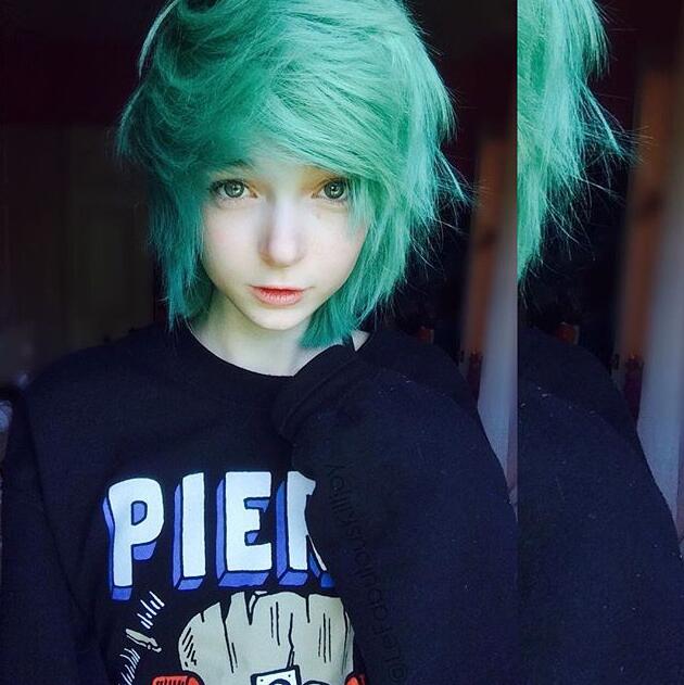  cute emo girl