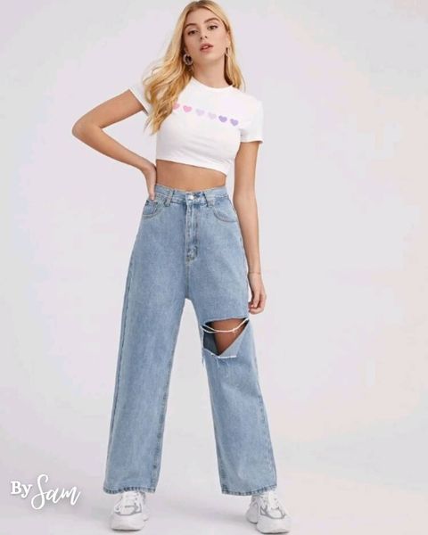 Cách phối đồ với quần jeans rộng thoải mái và thời thượng