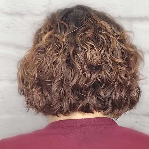 3 Things You Should Know Before You Get a Perm