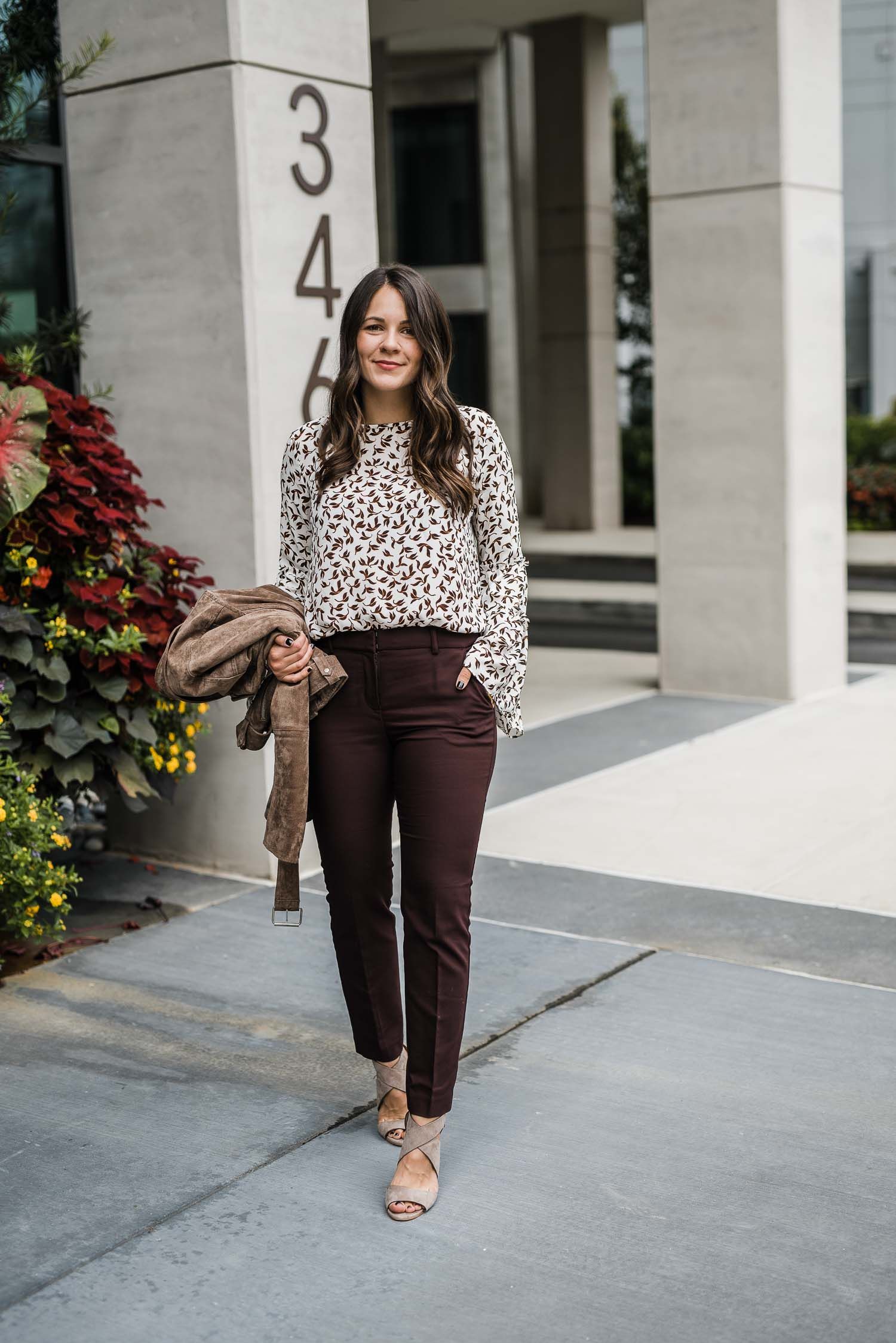 How to Wear Black Pants with Brown Shoes - The Trend Spotter