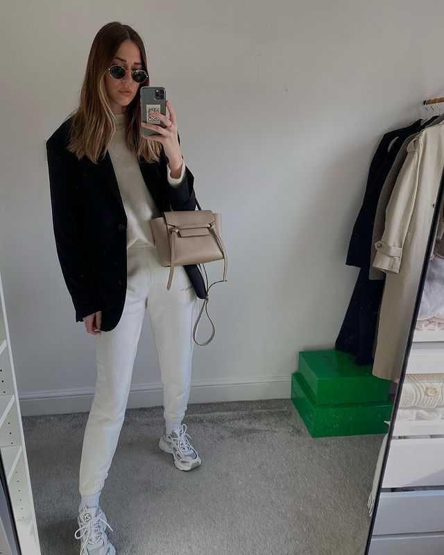 How to Wear Joggers (Women\'s Style Guide): 25 Jogger Pants Outfit ideas
