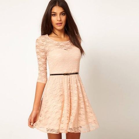 How to Style a Simple, Eye-Catching Ensemble