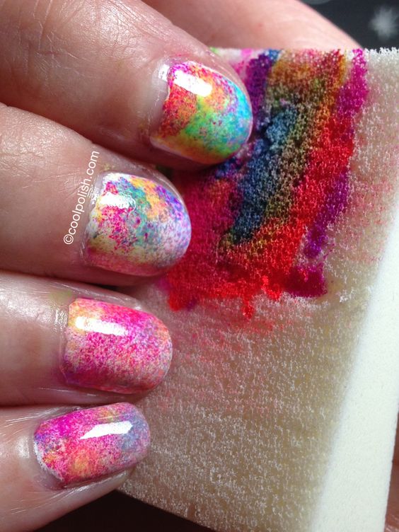 13 Fun Tie Dye Manicures For Free Spirits