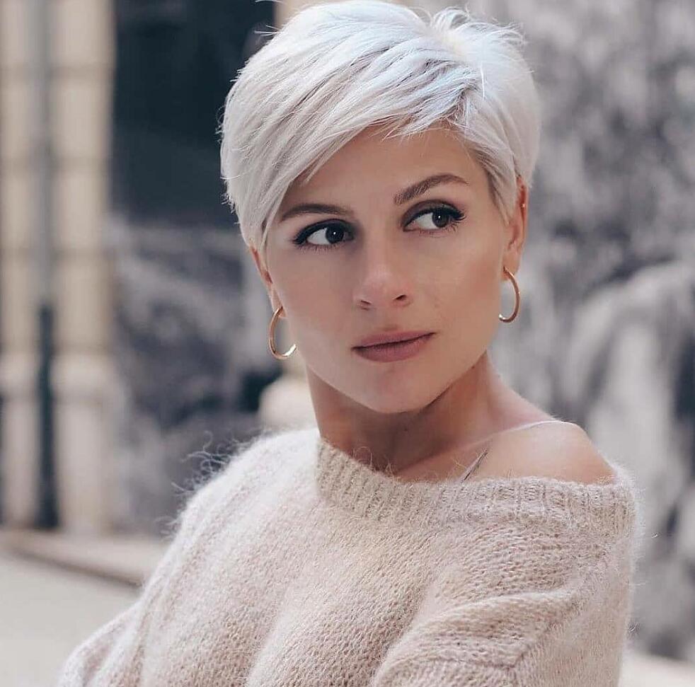 22 Popular Easy Short Haircuts for Women - Pretty Designs