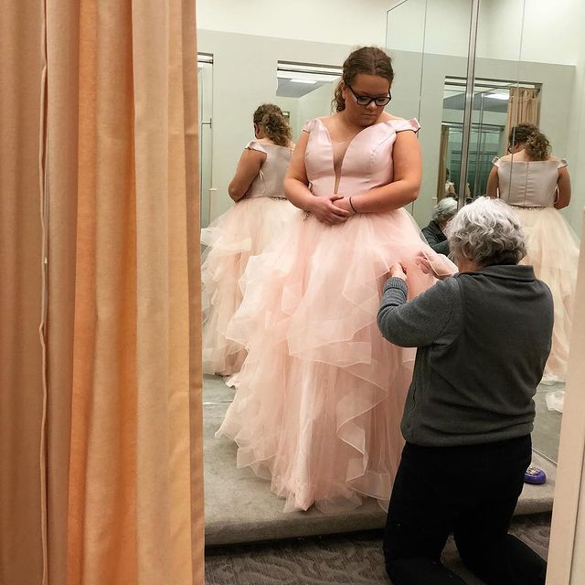 Plus-Size Prom Dresses ...