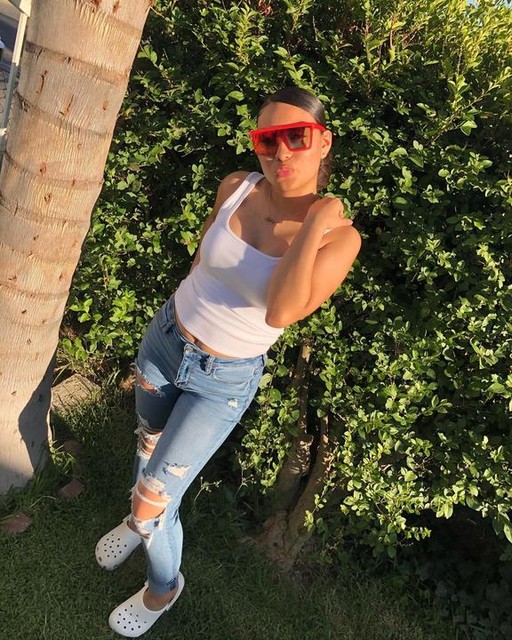 How to Wear Crocs Fashionably in Cute & Dainty Sandal Styles Her