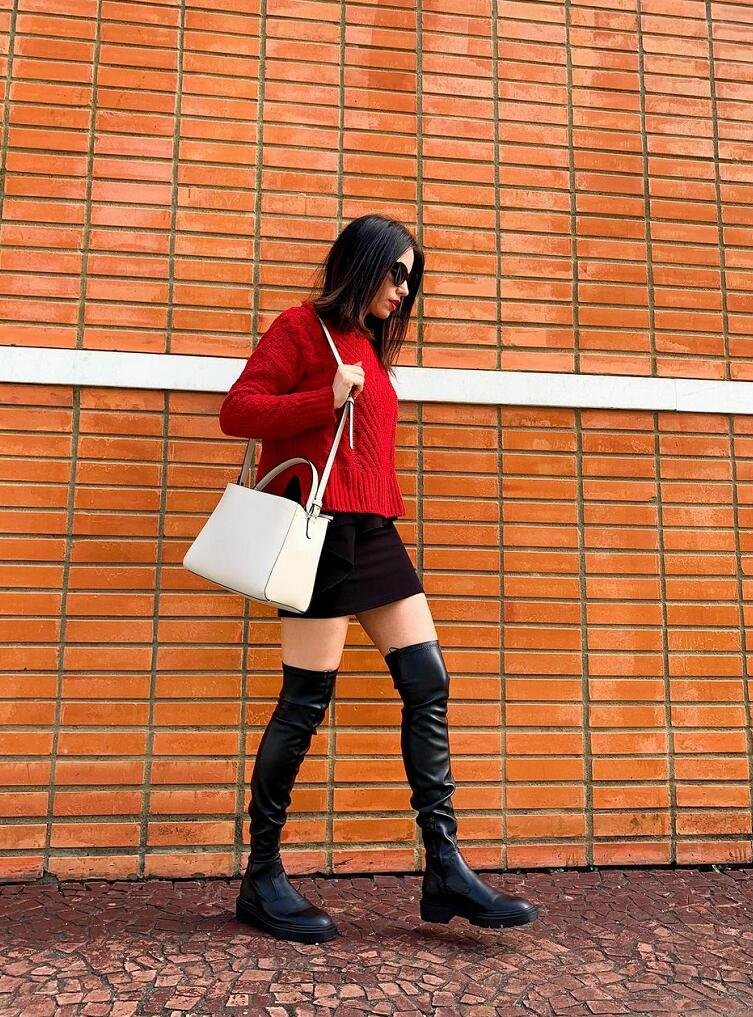 How to Wear OvertheKnee Boots Classy & Trendy Daily Outfits Her