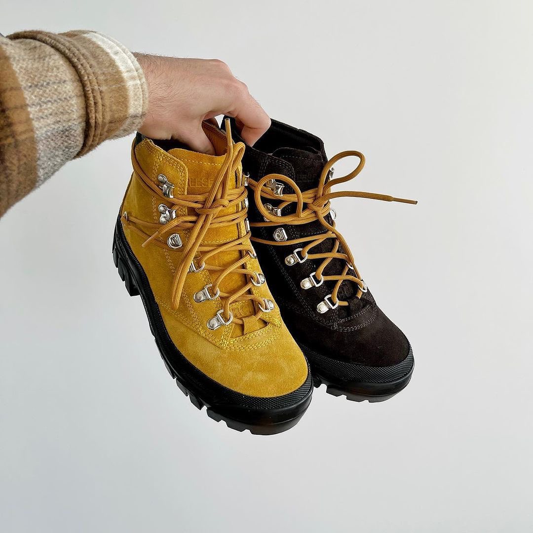 Utility boots