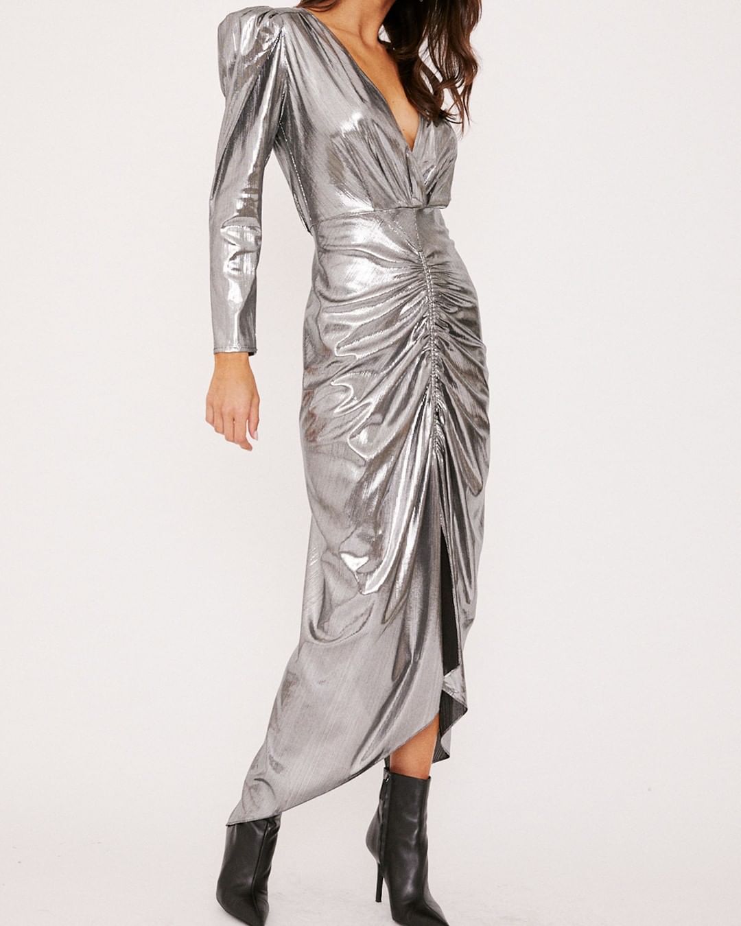 The Spring-Summer Trends of 2025: Experimental, Ethical and Everlasting Styles!