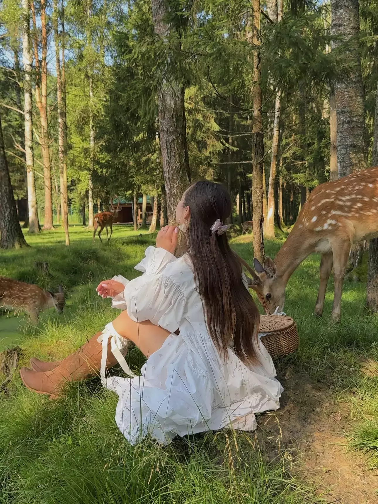 Cottagecore girl