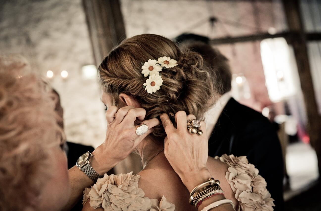 4 Timeless Bridal Hairstyles For Your Special Day 1 bridal hairstyles