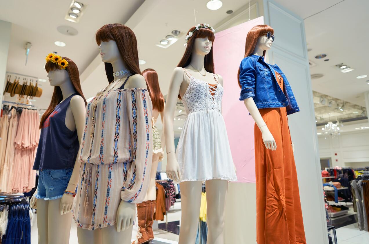 Is ‘Sustainable Fashion’ Vital for a Healthy Planet? - Get the Facts About 'Slow Fashion' -v- 'Fast Fashion' Right Here! 1 fast fashion