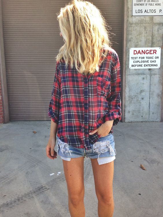 Define grungy casual. Pair a plaid polo to a ragged, almost faded denim shorts and voila!  Best with leather boots.