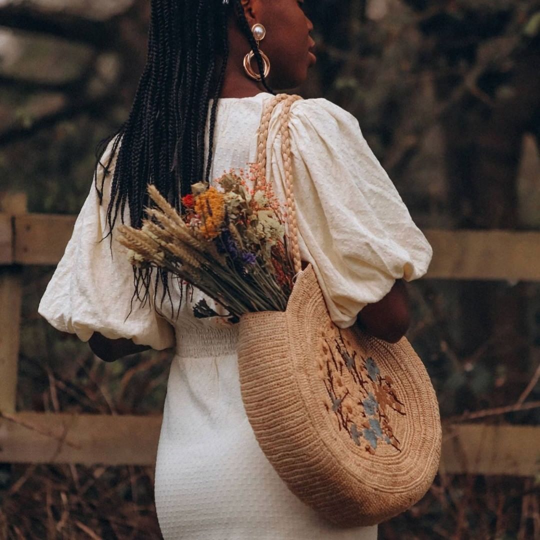 The Cottagecore Aesthetic: Outfits for the Countryside Appeal 24 Accessories in the Cottagecore Aesthetic