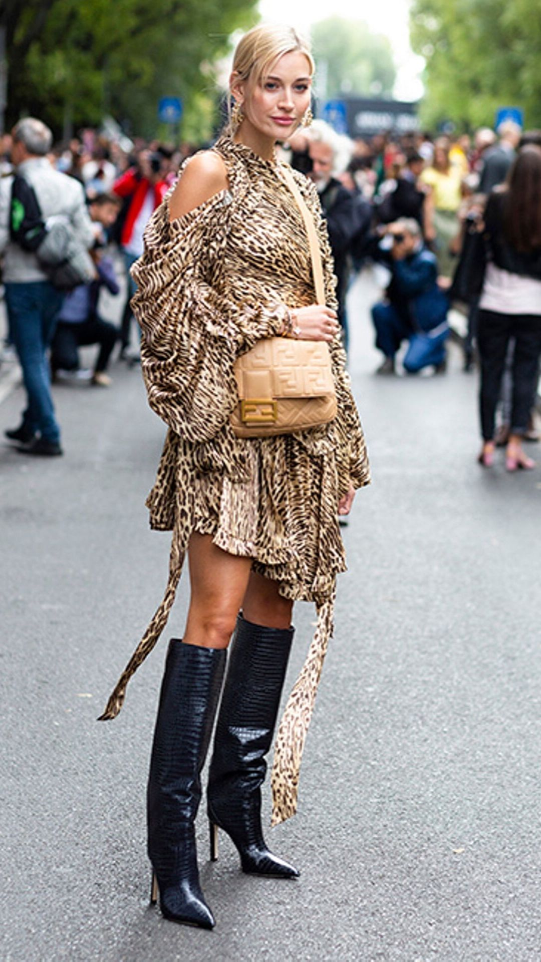 knee high boots street style fashion How to Wear Long Boots: 70 Outfit Ideas with Long Boots
