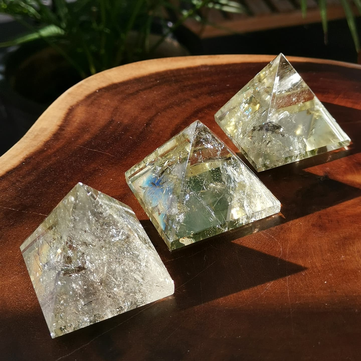 pyramid clear quartz