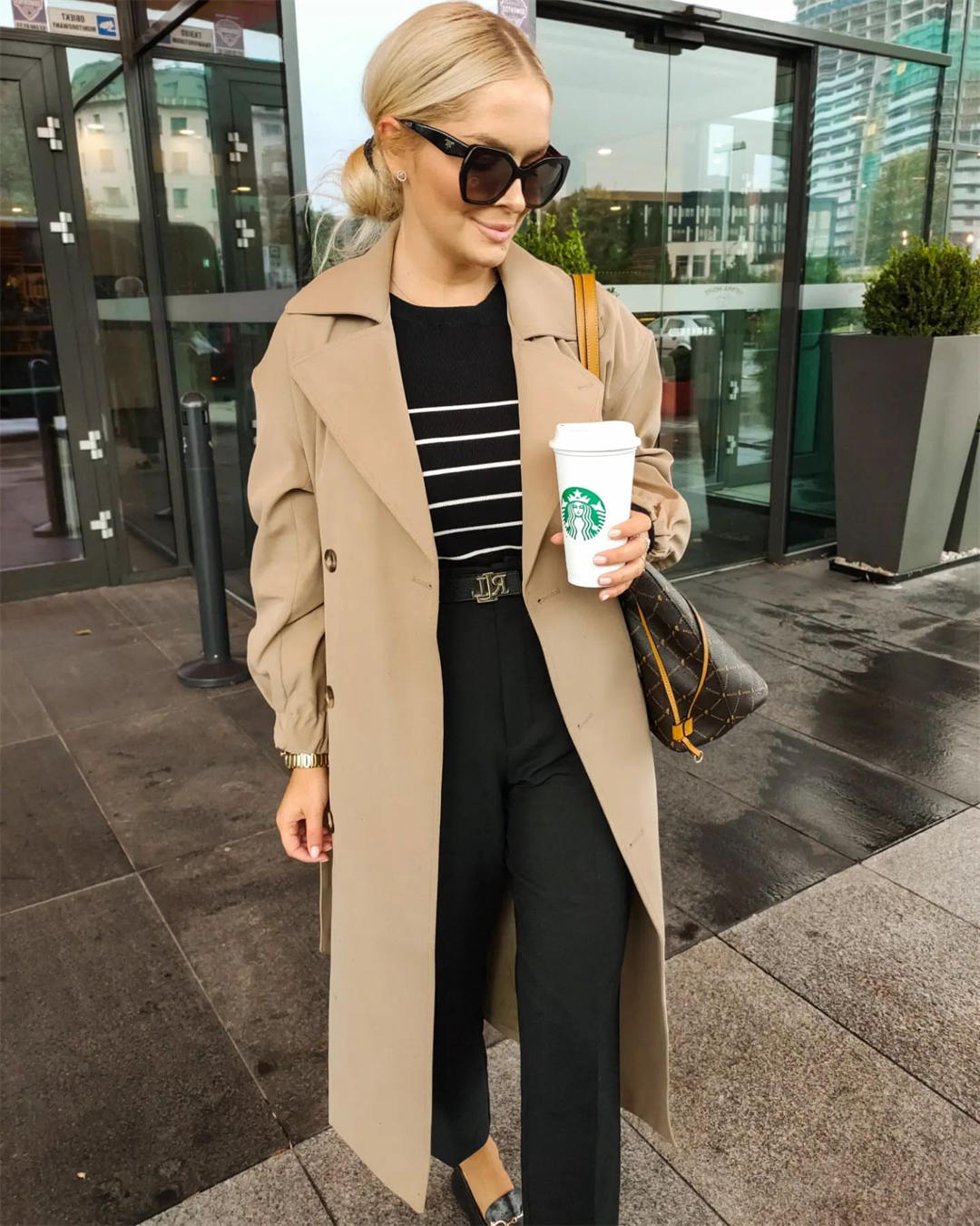 Trench Coat outfit ideas for women 24