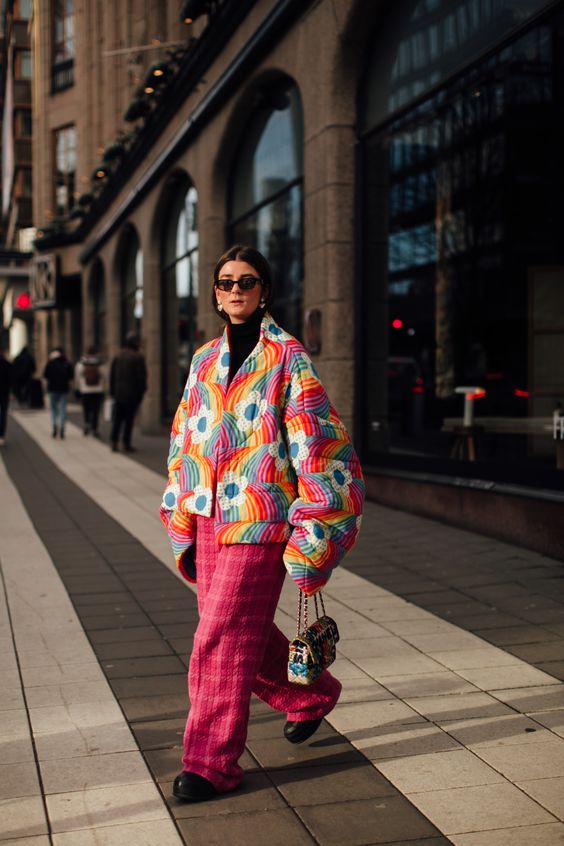 Geek Chic Fashion Style: 30+ Geek Chic Outfit Ideas for Women 3 colourful geek chic